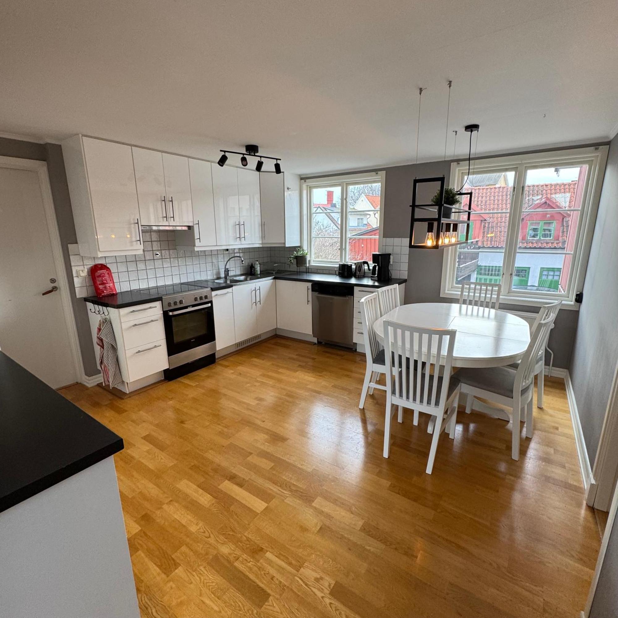 Adelsgatan Apartments Visby Innerstad Экстерьер фото